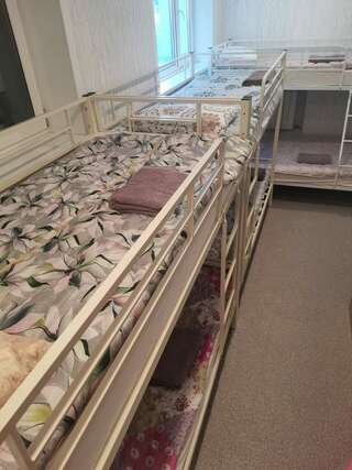 Гостиница Магнит Красноярск Кровать в общем 6-местном номере для женщин-3